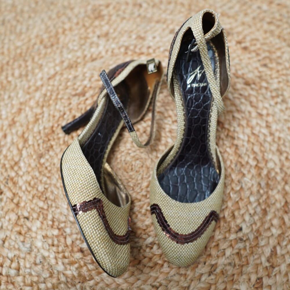 J Vincent Gold Sequin Slingback Heels 7.5M